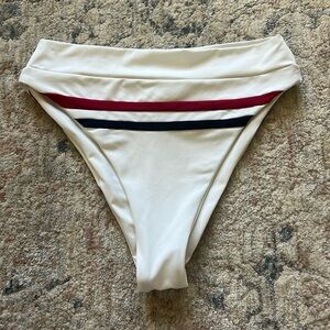 LSPACE never worn- small bitsy cut